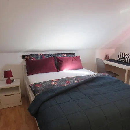 Art Balaton-gyenesdiás Apartman