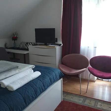 Art Apartmanhaz Balaton-gyenesdias *