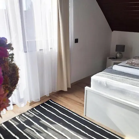 Art Apartmanhaz Balaton-gyenesdias Apartment Gyenesdias