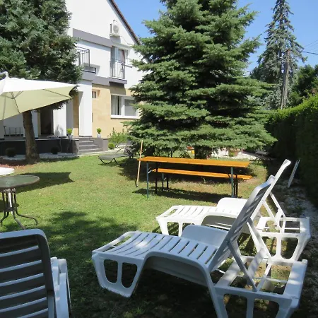 Art Balaton-gyenesdiás Apartman *