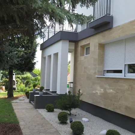 Art Balaton-gyenesdiás Apartman